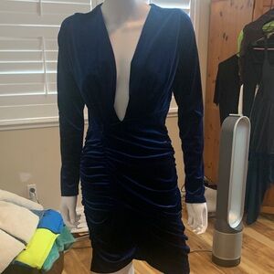 Luxurious Deep Blue Long Sleeve Dress